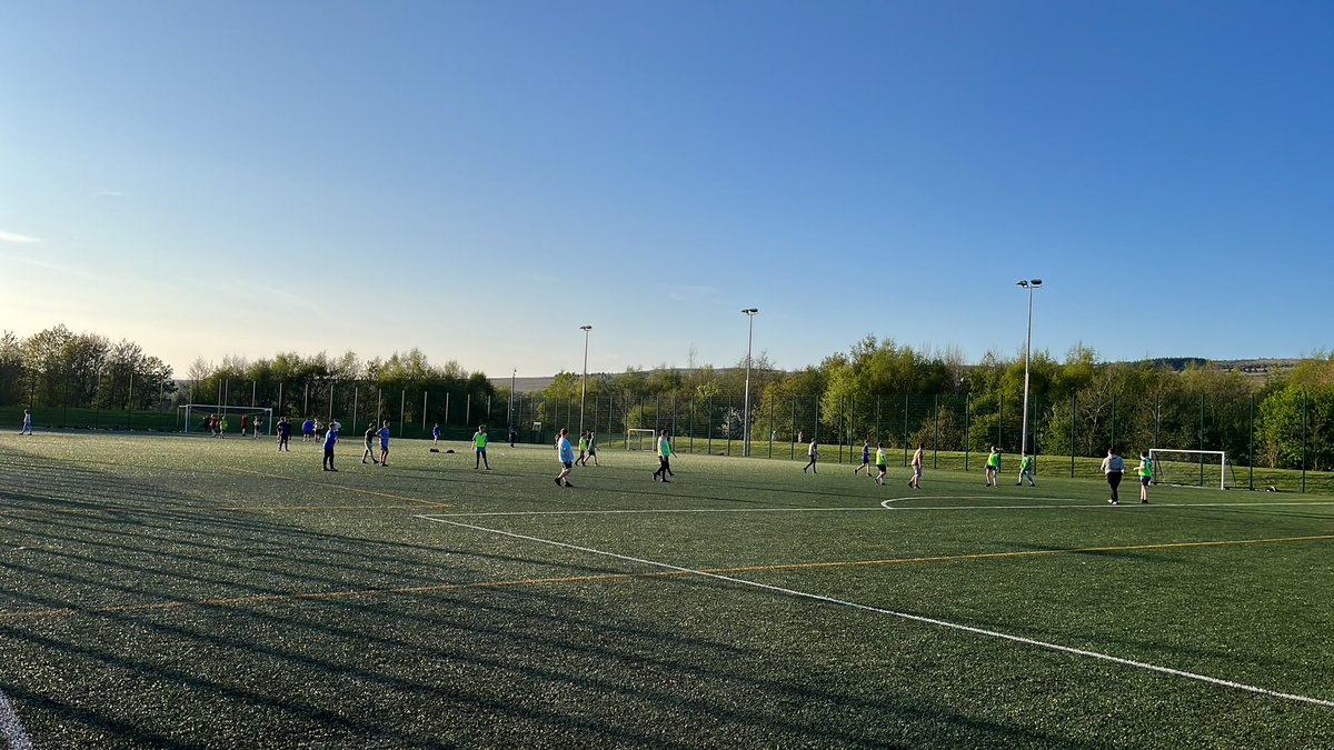 Doon Valley CSH & Active Schools (@doonvalleycsh) on Twitter photo Another fantastic night <a href="/CraigmarkC/">Craigmark youth fc</a> academy and community club. Over 40 players taking part on Monday night! Sports leaders Adam & Morgan leading sessions with our groups working on technique before going into games⚽️⚽️⚽️ <a href="/sportscotland/">sportscotland</a> <a href="/janeleavey/">Jane Leavey</a> <a href="/DoonAcad/">Doon Academy</a> <a href="/brodie_suzanne/">Suzanne Clark</a> Another fantastic night <a href="/CraigmarkC/">Craigmark youth fc</a> academy and community club. Over 40 players taking part on Monday night! Sports leaders Adam & Morgan leading sessions with our groups working on technique before going into games⚽️⚽️⚽️ <a href="/sportscotland/">sportscotland</a> <a href="/janeleavey/">Jane Leavey</a> <a href="/DoonAcad/">Doon Academy</a> <a href="/brodie_suzanne/">Suzanne Clark</a>