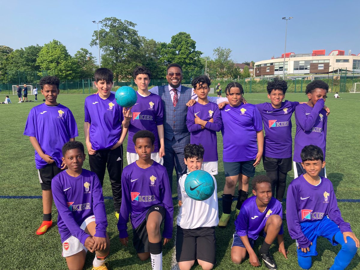 Ark Elvin PE (@ark_elvinpe) on Twitter photo Over the past week, our B team football squads have had the opportunity to represent the school and take part in competitive tournaments.
Well done all for your efforts🦁
Year 7: 3rd 🥉
Year 8: 1st 🥇
Thankyou <a href="/samedmondson/">Sam Edmondson</a> for organising such a great tournament. Over the past week, our B team football squads have had the opportunity to represent the school and take part in competitive tournaments.
Well done all for your efforts🦁
Year 7: 3rd 🥉
Year 8: 1st 🥇
Thankyou <a href="/samedmondson/">Sam Edmondson</a> for organising such a great tournament.