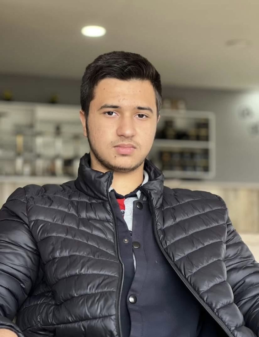 Mehmet Sahan

islahiye Final Okulları 10. sınıf öğrencisi Mehmet Şahan, depreme yakalandığı Gaziantep’in Nurdağı ilçesinde hayatını kaybetti.

Başımız sağ olsun.