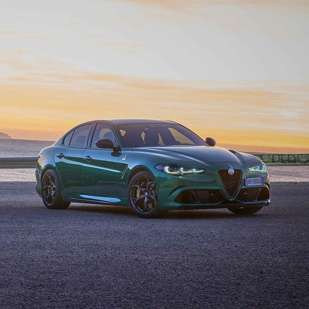 An emblem of precision, daring, and performance. #GiuliaQuadrifoglio 100º Anniversario Is the result of a unique blend of sportiness and Italian design.

ms.spr.ly/6011gZve9

#AlfaRomeo #AlfaRomeoQuadrifoglio #JoinTheTribe