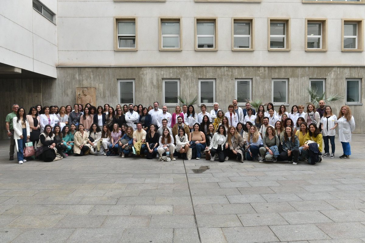 lariojaorg's tweet photo. 🧑🏻‍⚕️🏥Un total de 62 profesionales sanitarios inician su periodo de formación en el Sistema Público de Salud de #LaRioja 
⬇️
https://t.co/QvAlxjwwCe https://t.co/1A3I3HOj6E