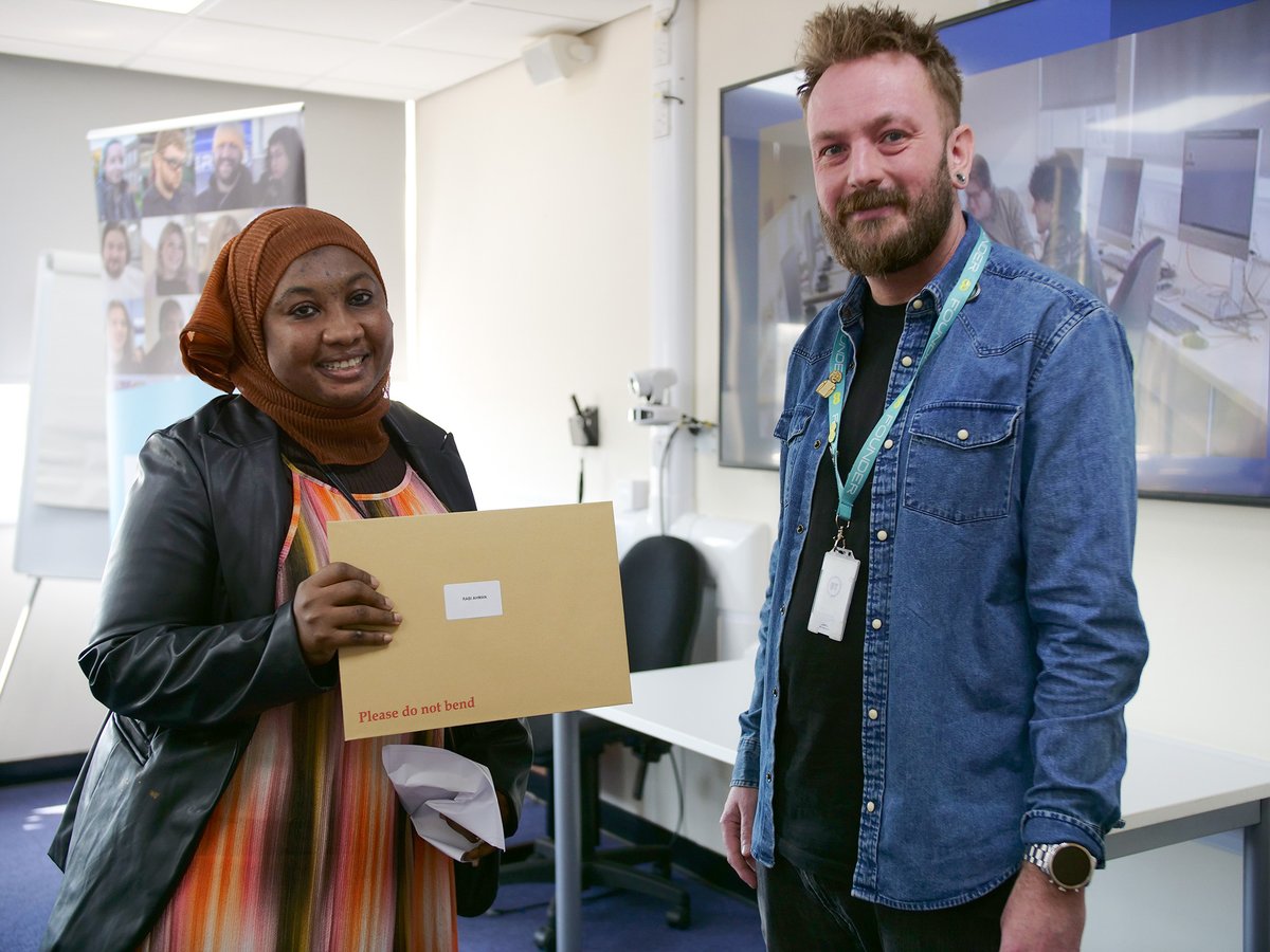 Dundee&Angus College tweet media