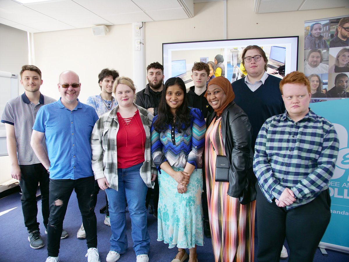 Dundee&Angus College tweet media