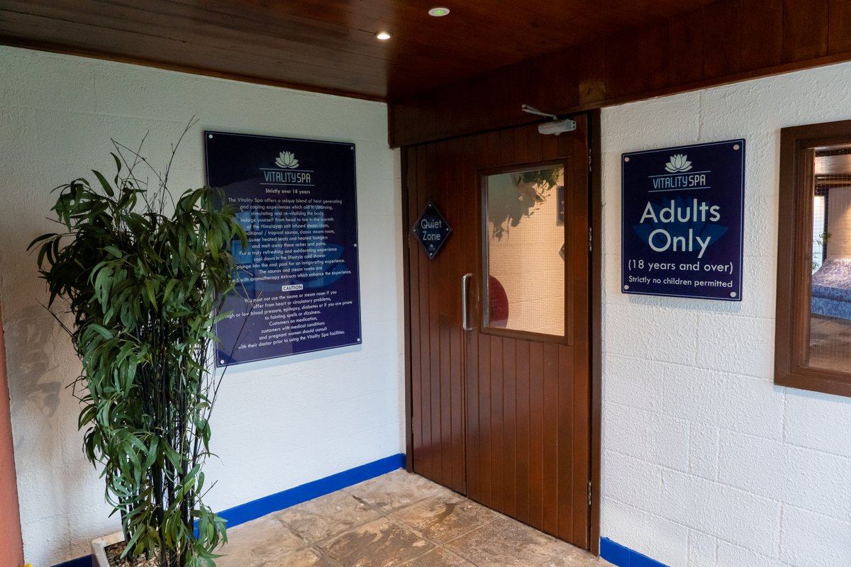 AquaDome's tweet photo. Enjoy a relaxing Tuesday afternoon here at the Aqua Dome.
The Vitality Spa offers a unique blend of heat experiences for customers to relax and re-charge.
#LoveTralee #ExploreKerry #VisitTralee
https://t.co/p9TV934dHl https://t.co/Z7XgHiQIi0