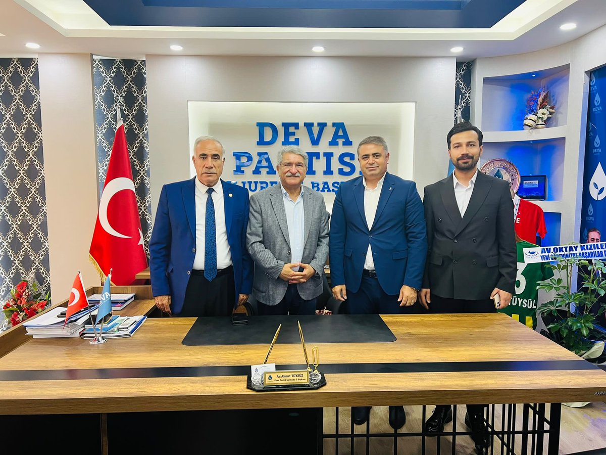 azizaydinlikchp's tweet photo. 13. Cumhurbaşkanı adayımız @kilicdarogluk ‘na destek talebi için Şanlıurfa’da saha çalışmalarımız devam ediyor.
Eski Kültür ve Turizm Bakanımız ‘Myk üyemiz @dfikrisaglar ile Milletvekili adayımız @AvAhmetTuysuz’ü ve Deva Partisi il başkanlığını ziyaret ettik.@avibrahimhaydin https://t.co/cByHOfjvML