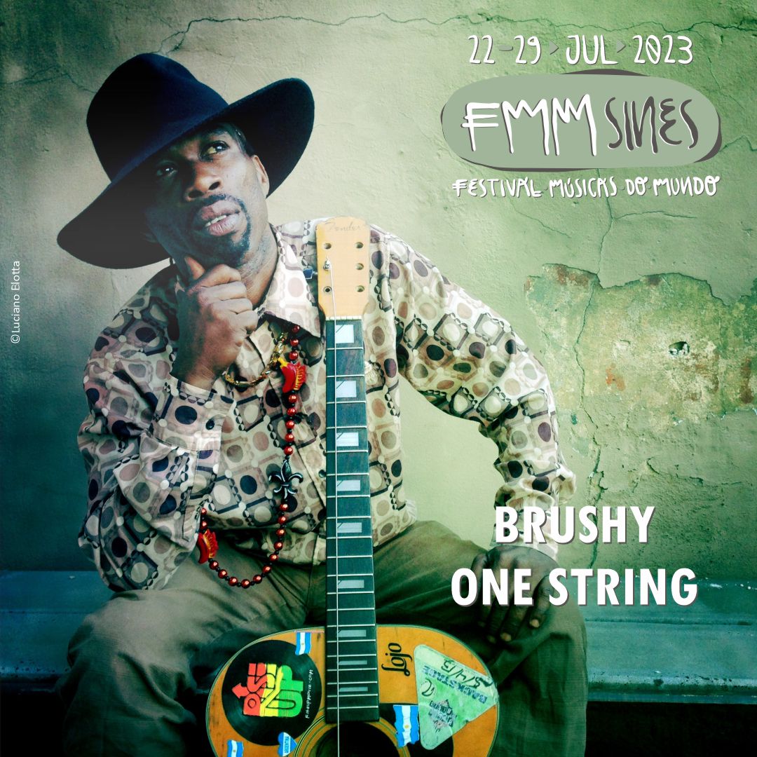 O lado blues da Jamaica 🇯🇲, com Brushy One String no FMM Sines 2023.

📌 26 de julho, na Av. Vasco da Gama, em Sines