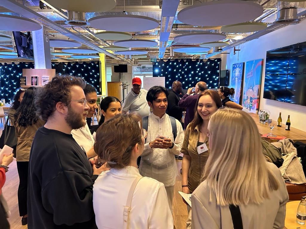 MAMAYouth's tweet photo. Thank you to everyone that attended the BBC and MAMA Youth Project networking event last night. It was great to see you all.π
#MAMAYouthProject #BBC #Media #MediaIndustry #Training #Networking https://t.co/7YUSPrwX7Q