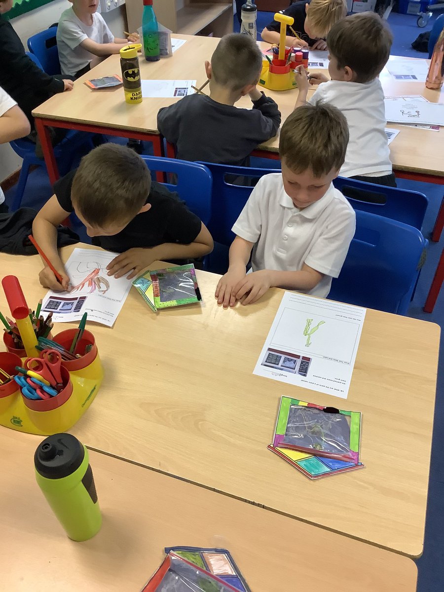 BHPSMansfield's tweet photo. Year oneโs beans have grown really well. They have been labelling the plant parts #1SH https://t.co/WQ27HjKEVb