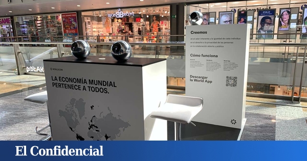 EnemigoAnonimo_'s tweet photo. El creador de ChatGPT lleva un año escaneando miles de ojos en centros comerciales de Madrid.

Worldcoin, otro proyecto de Sam Altman tiene siete puestos repartidos por la ciudad para recoger datos biométricos a cambio de unos dólares y criptomonedas
 https://t.co/oCvzwCYunn https://t.co/ZRMxOiKSf8