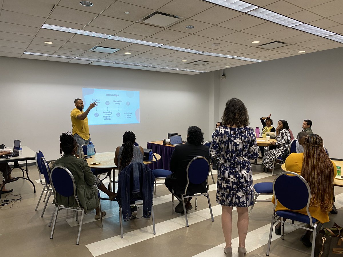 tdsb_cebsa's tweet photo. Today, we hosted the Black Student Success and Excellence Initiative Showcase. BSSE schools shared the different initiatives their schools are doing to enhance Black joy, student success and enrichment.

#tdsbcebsa #tdsb https://t.co/YZWVZaf3IY