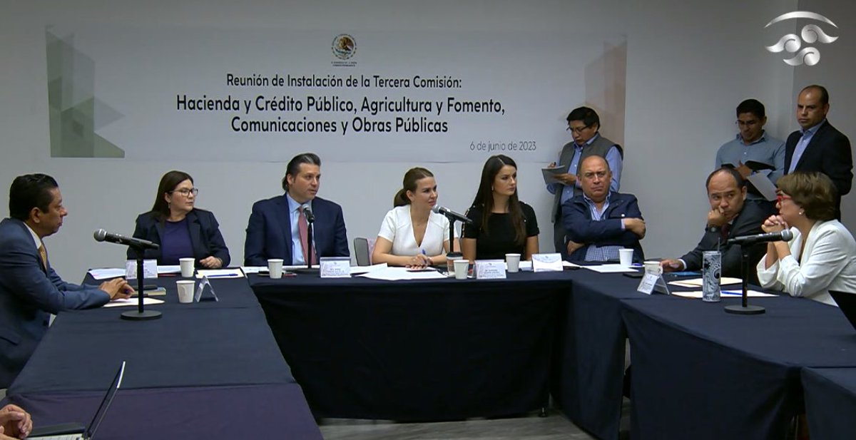 NoticiaCongreso's tweet image. #TeInformamos| Inauguran trabajos de la Tercera Comisión de la #Permanente 
Nota Informativa 👉bit.ly/3CfMLnn📰