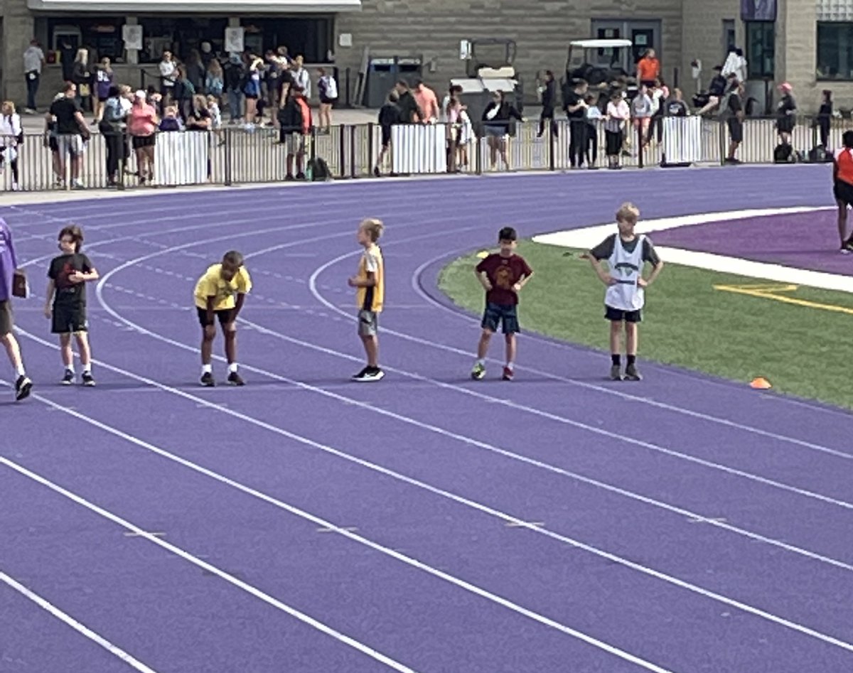 What a day <a href="/TVDSBsports/">Elementary Athletics</a> track and field championships today for <a href="/masonville_ps/">Masonville PS</a> mustangs!!! 2 gold, 1 silver and 1 bronze plus out of 15 athletes, 10 were top 6 finishers #proudcoach #tiredcoach