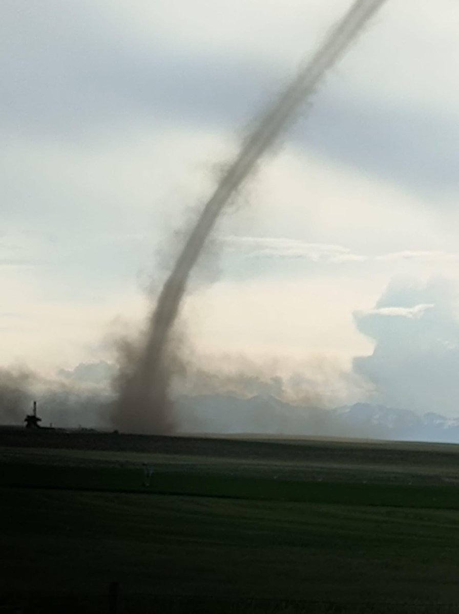 View from 9 miles east of Platteville... #COwx #SevereWx #Tornado 

📸 Dianne Frank Norgren