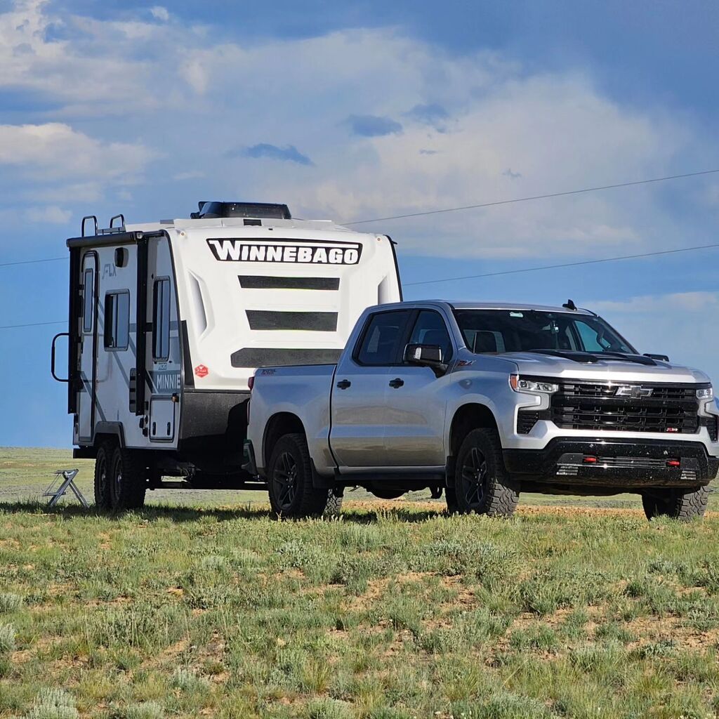 Great boondocking spot in Wyoming. #winnebago #gowhereyoufeel #winnebagoflx #sponsored  #travelingrobert #freeinmyrv #rvtravel #travelvlog #rvvlog