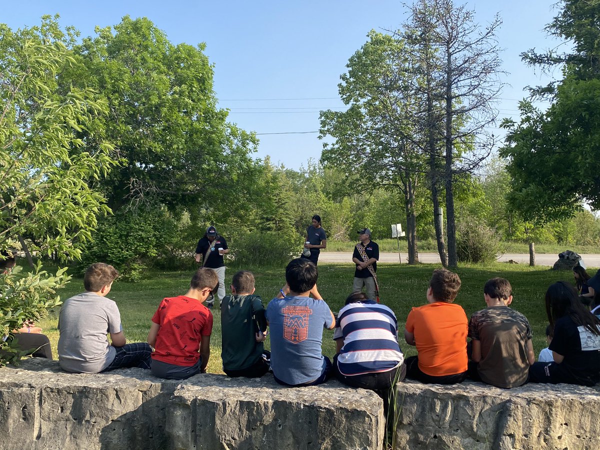 Rob Thomson tweet media