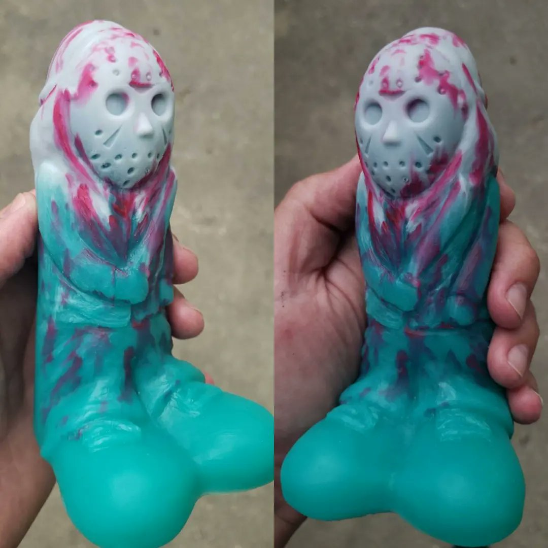 HarrySFX's tweet image. Dildos, I make dildos. (Sung like the Flintstones theme song)