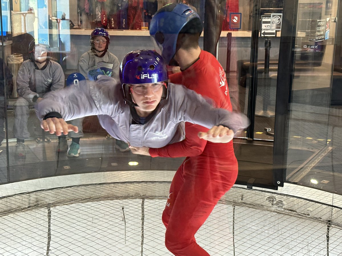 APSKenmore's tweet image. 8th Grade STEAM Certificate students took a trip to @iflyus to test their wings and learn the physics of a wind tunnel.  #kmssteam