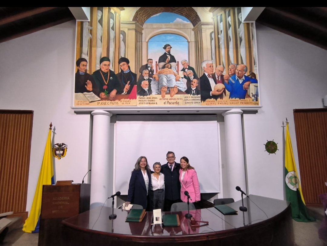 Luis Jorge Hernández F. (@ljhernandezf) on Twitter photo Hoy en la <a href="/ANM_Colombia/">Academia Nacional de Medicina</a> con Adriana Díaz en la presentación de su libro sobre Epidemias en Colombia,nos acompaña las profesoras Andrea Ramírez y Nubia Velasco. <a href="/MediUniandes/">Facultad de Medicina - Universidad de los Andes</a> <a href="/Uniandes/">Uniandes</a> Hoy en la <a href="/ANM_Colombia/">Academia Nacional de Medicina</a> con Adriana Díaz en la presentación de su libro sobre Epidemias en Colombia,nos acompaña las profesoras Andrea Ramírez y Nubia Velasco. <a href="/MediUniandes/">Facultad de Medicina - Universidad de los Andes</a> <a href="/Uniandes/">Uniandes</a>
