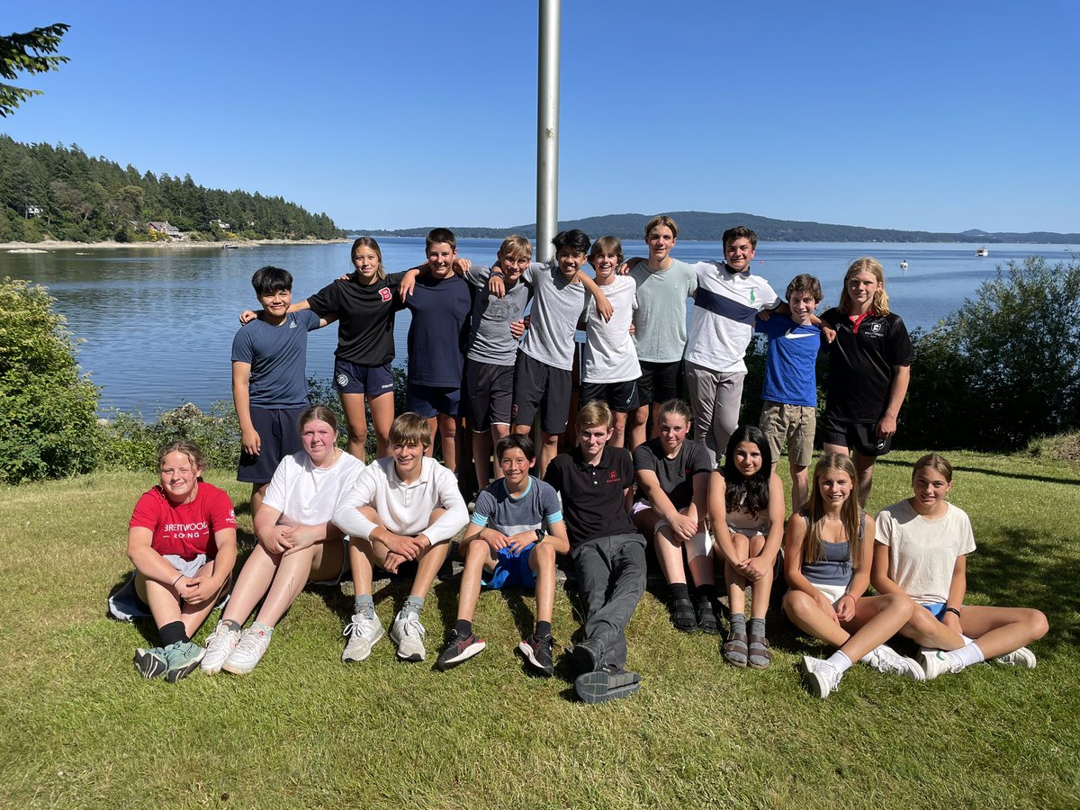 headofbrentwood's tweet image. It’s that time of year. Grade BBQs at the Head’s residence begins with our Grade 8s! #bbq #grade8 #choosetobe