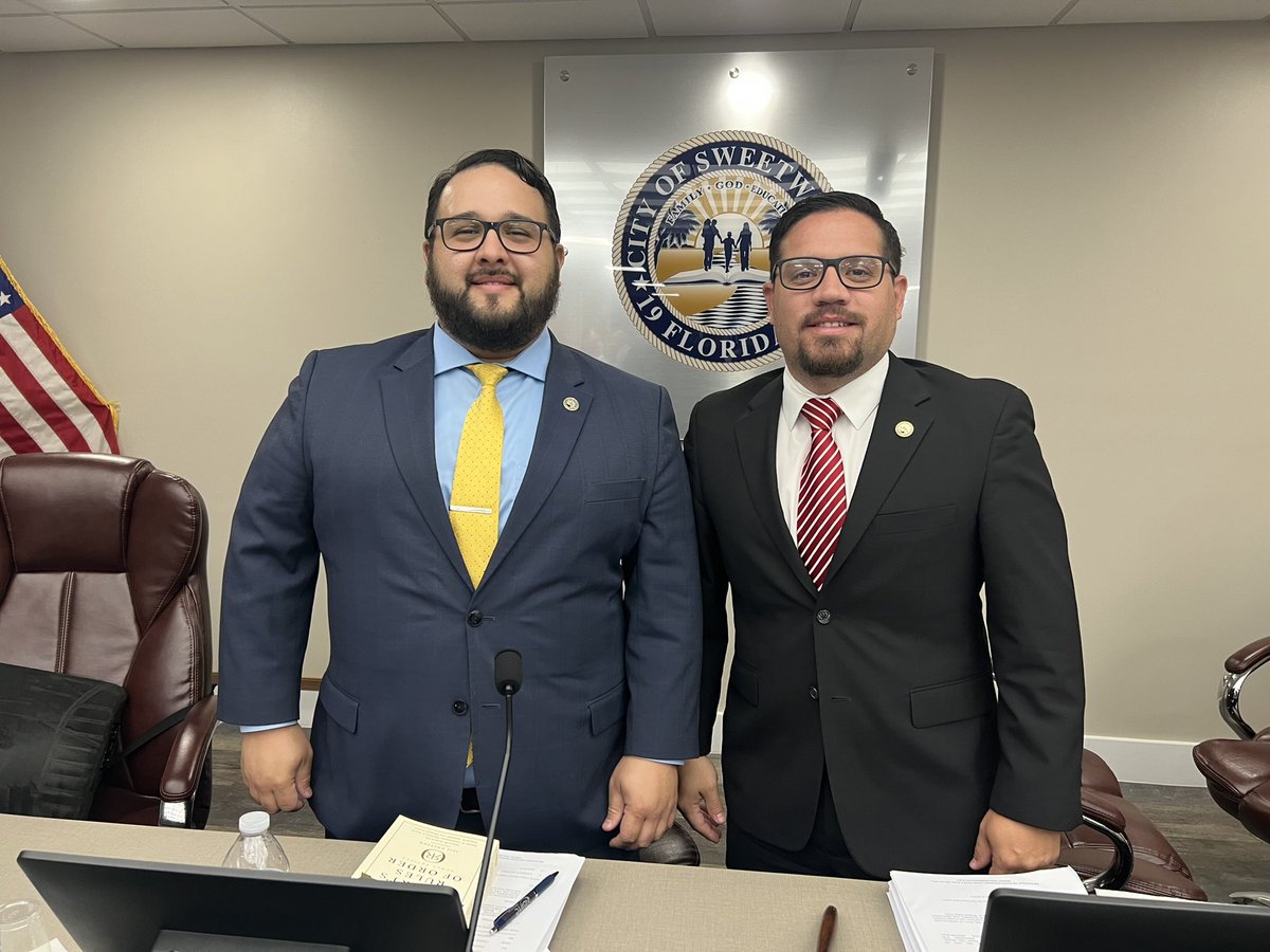 Estoy muy orgulloso y feliz por nuestro nuevo Presidente de la Comisión, Reinaldo Rey, y el Vicepresidente de la Comisión, <a href="/Commish_Ian/">Commissioner Ian Vallecillo</a>.