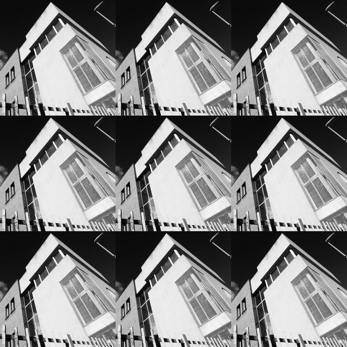 AG_Exposed's tweet photo. 4 of 9
#blackandwhitephotography
#colour moment #photography
#digginginthearchives #9up https://t.co/Pmj0eUDKTZ