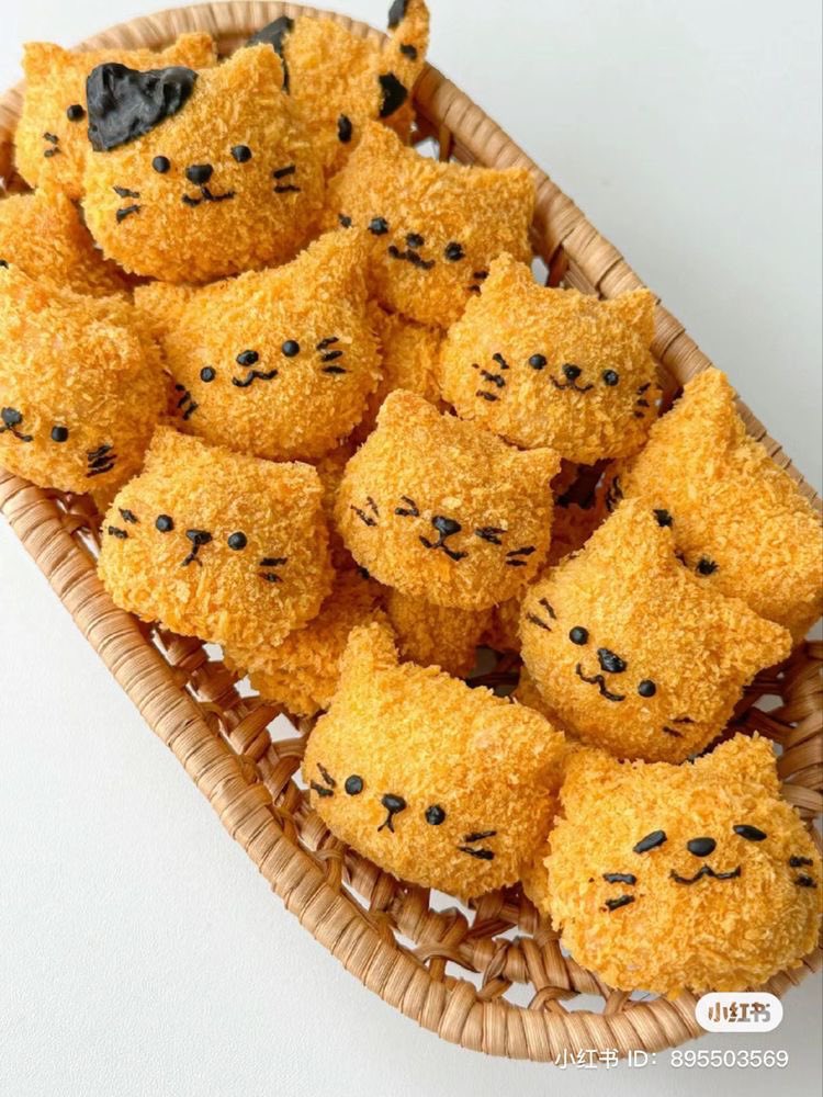 bread_vt's tweet photo. cat 🐱 shaped chicken popcorn 🍿 https://t.co/NsNk3q5Vzv