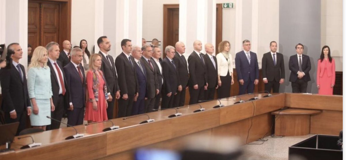 Julian Popov tweet media