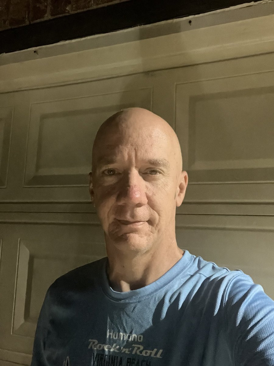 RunWizardRun's tweet photo. Started Monday with a short run, to help shake off the inactivity rust, then ended the day with some @DDPYoga 

#swimbikerun #swim #swimmer #bike #cycling #cyclist #run #runner #running  #triathlete #texastriathlete #triathlon #training #tritraining #triathlontraining https://t.co/aeSvdC2E8D