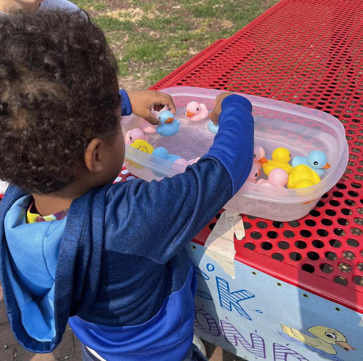 UDHS_FCS's tweet photo. For our final @HeadStartgov lab of the year, Child Dev II students hosted a “carnival” for their @MCIU buddies. https://t.co/ZyeiR7e1Jh