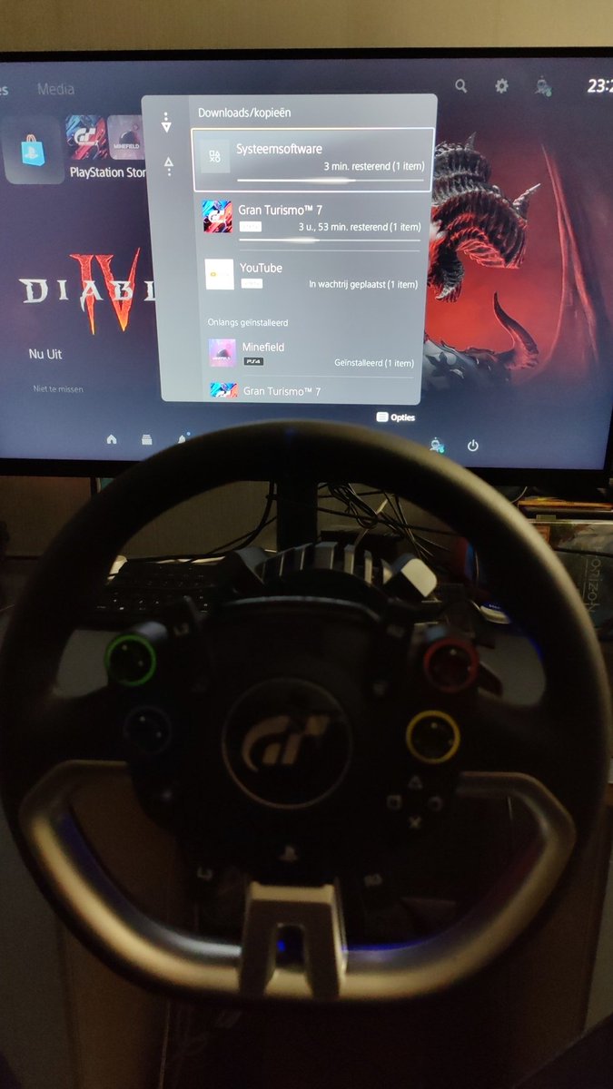 Olegna3004 tweet media