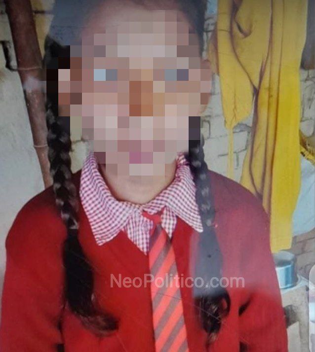 shailen_pratap's tweet photo. #MuzaffarAli, a #Rohingya #Muslim was living as a Hindu by the name of 'Shil Kumar' in a village of UP's Shravasti district.
He #kidnapped a minor Hindu girl. The little girl was then brutally #Raped and #Murdered by #MuzaffarAli
#MuslimsRape
#RapedByMuslim
#RohingyaTerror https://t.co/qp9Bx68SfL