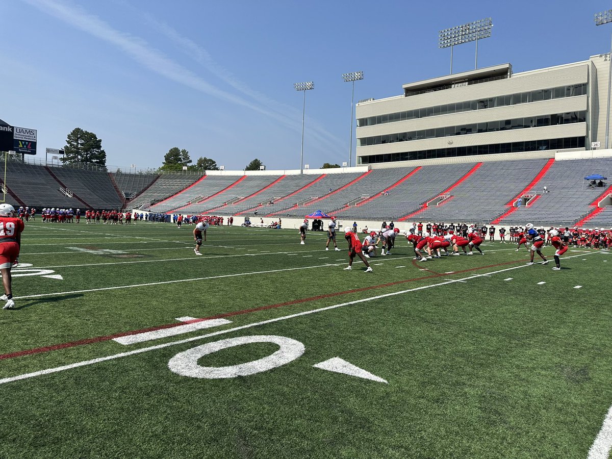 Team Camp Number 1 in War Memorial Stadium done! Getting better with some of the best teams in Arkansas! #FinishEmpty
