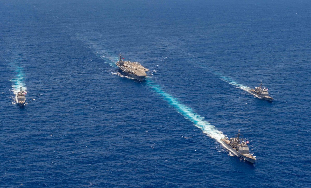 .@Gipper_76 sails alongside #USSAntietam, #USSRobertSmalls & #USSShiloh in the #PhilippineSea.

Group Sails demonstrate the #Readiness of @US7thFleet assets & enhance capabilities to respond in support of a #FreeAndOpenIndoPacific.

📸: MC2 Markus Castaneda
📸: MCSN Heather McGee