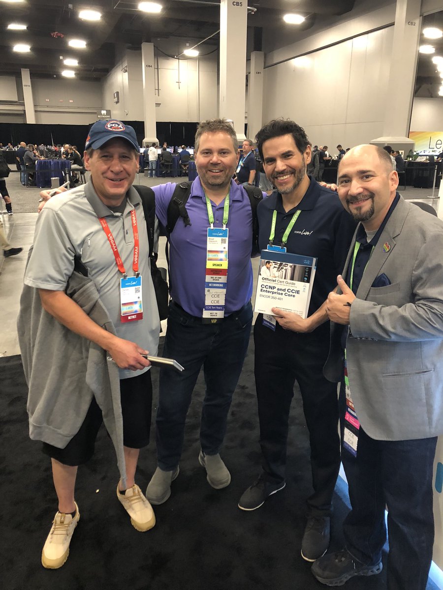 coxderekb's tweet photo. Great moment @CiscoLive @BradEdgeworth @Jason_Gooley https://t.co/rOAmibwwVl