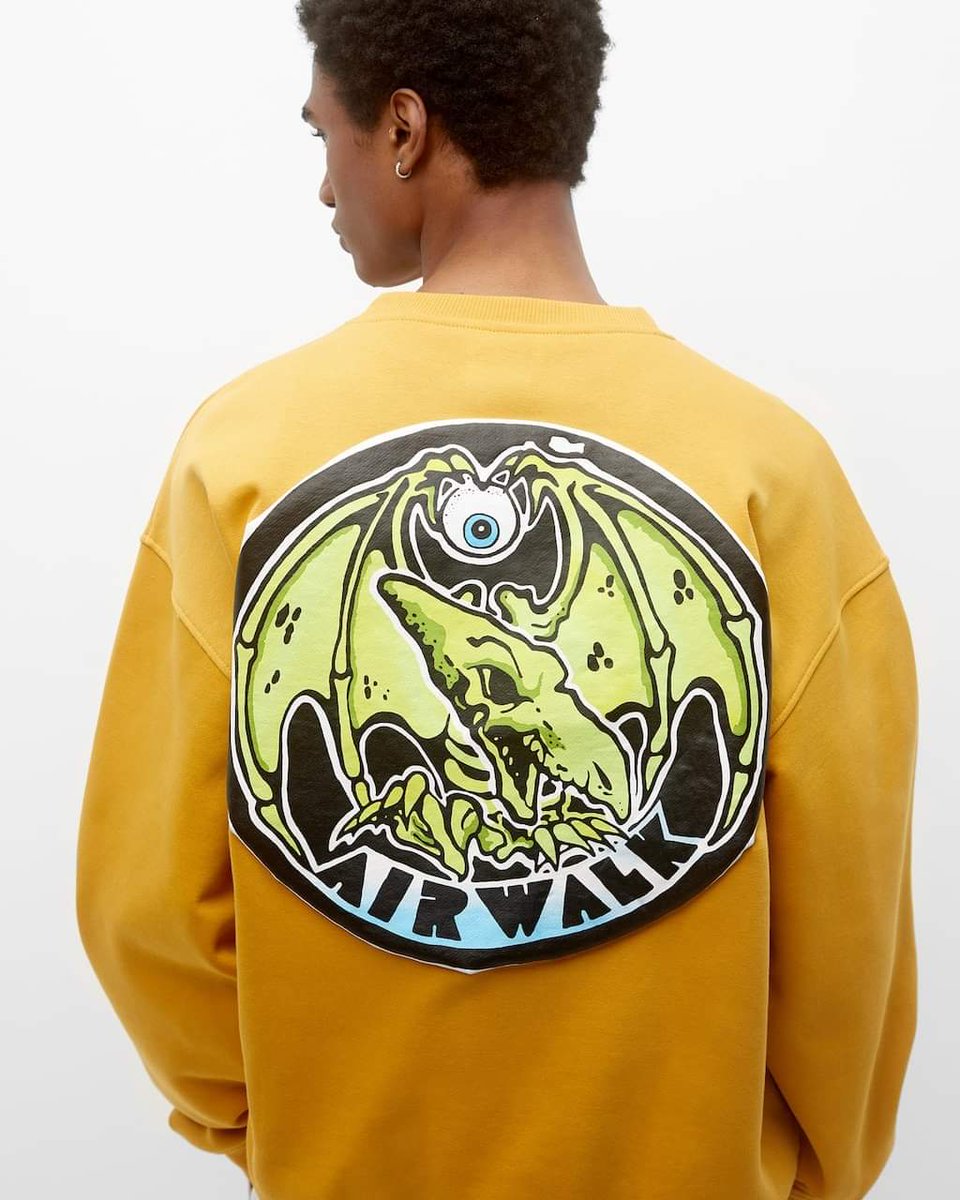 armando_hayashi's tweet photo. 🥵🥵🥵🥵🥵
Justo en la nostalgia.
Que tal esta colab :
Pull &amp; bear x airwalk 💣💥
Una verdadera joya para todos los skatos ochenteros.
Ya voy en camino ya esta ala venta
@jairdelradio
#sneakerwars https://t.co/BEkJ5eQles