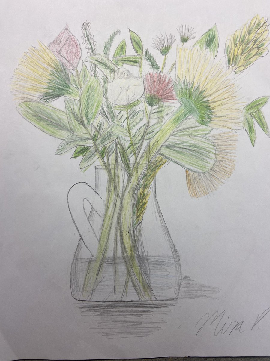 LEroomI3's tweet photo. Woo hoo! Finals are done for this year. Loving the still life drawings by sixth graders (art final) 🎨@NCS_LE https://t.co/sTjYwrYY3L