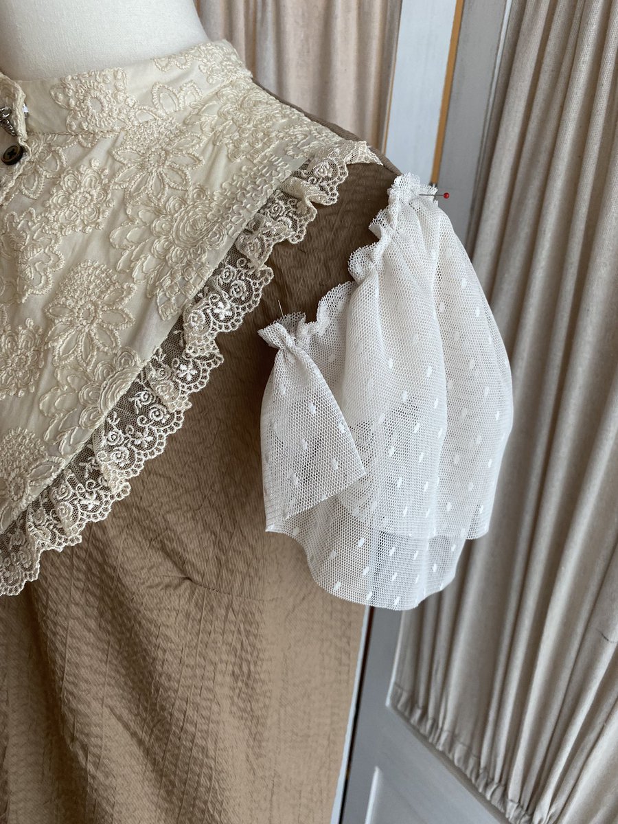 改めてまとめるけど、袖に試行錯誤しすぎている… https://t.co/Mj1899hET3