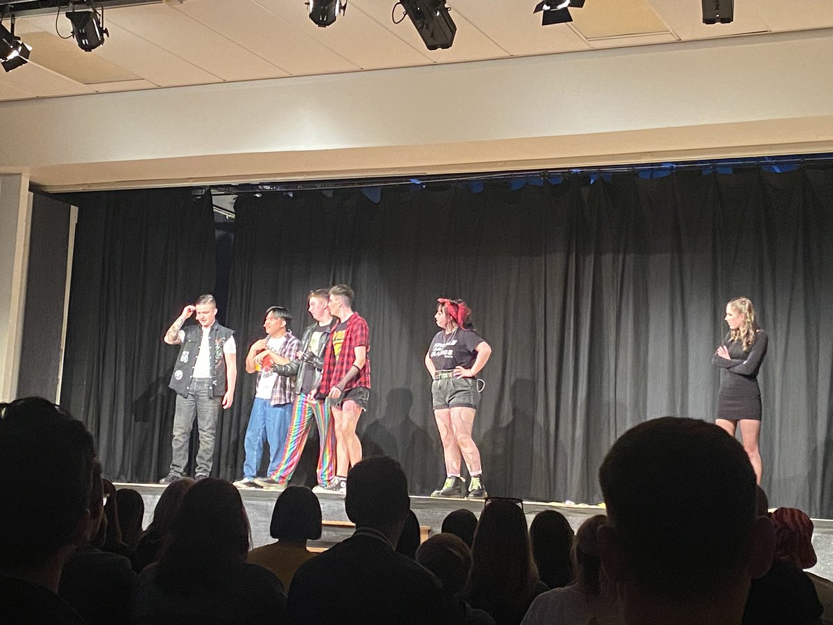 StonelawHS's tweet photo. Fantastic opening night performance of We Will Rock You. Tickets still available from our school office for Wednesday and Thursday night- you don’t want to miss this 👨🏻‍🎤🎸🎟️#buildingtomorrowtoday https://t.co/stJlYjE3iC