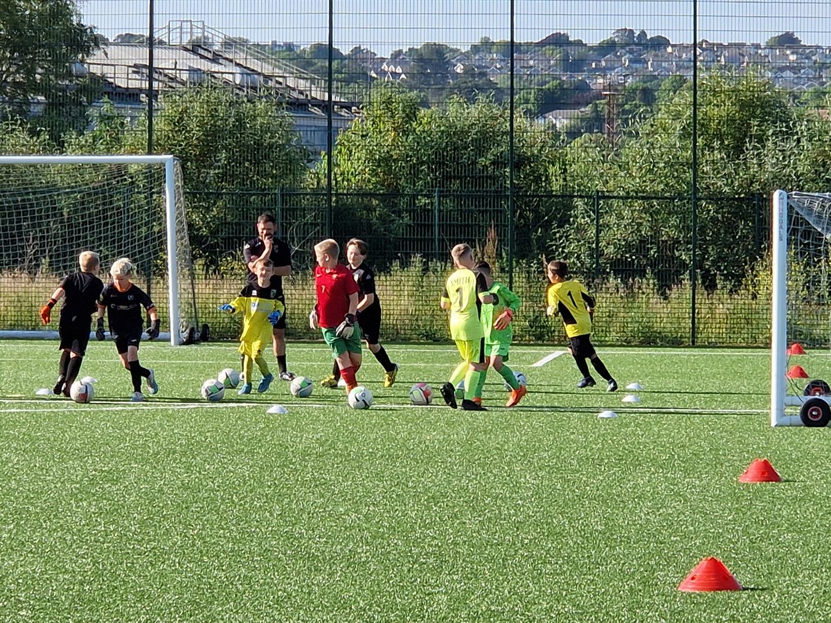 pontyacademyfc's tweet image. Great quality on show at our U11 trial tonight at our new home @3gPentrehafod. Thank you to all the players who attended. Some difficult decisions ahead. #UppaPonty #DevelopingtheFuture