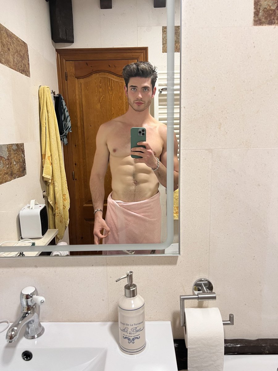 Soon diet plans and workouts available 👌🏻