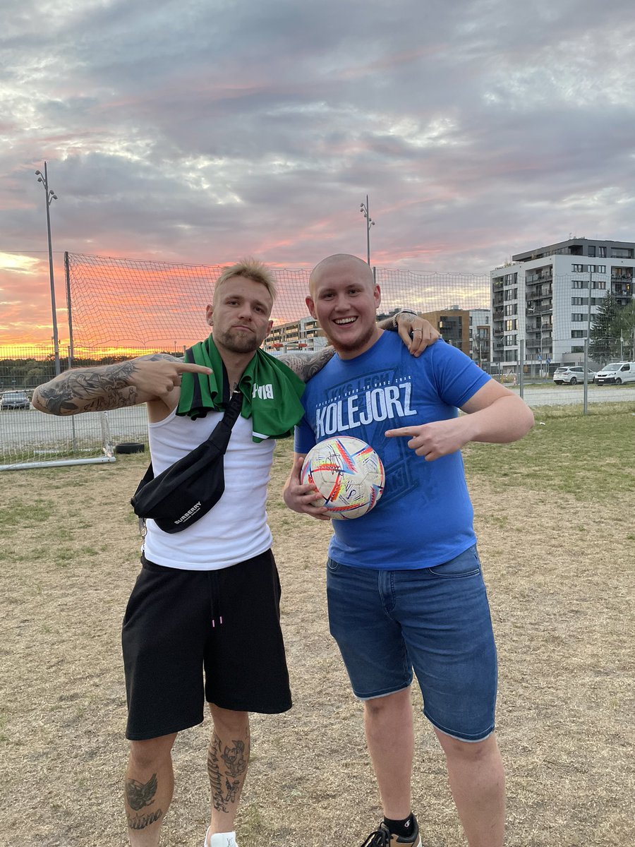 Dokładnie 09 lutego 2022 roku wspólnie z chłopakami rozpoczęliśmy piękną przygodę, która dzisiaj ma swój happy end 🤍💚 483 dni temu postanowiliśmy, że codziennie będziemy nagrywali na TikToku wrzutkę, dopóki nie dołączy do nas Tymoteusz Puchacz.