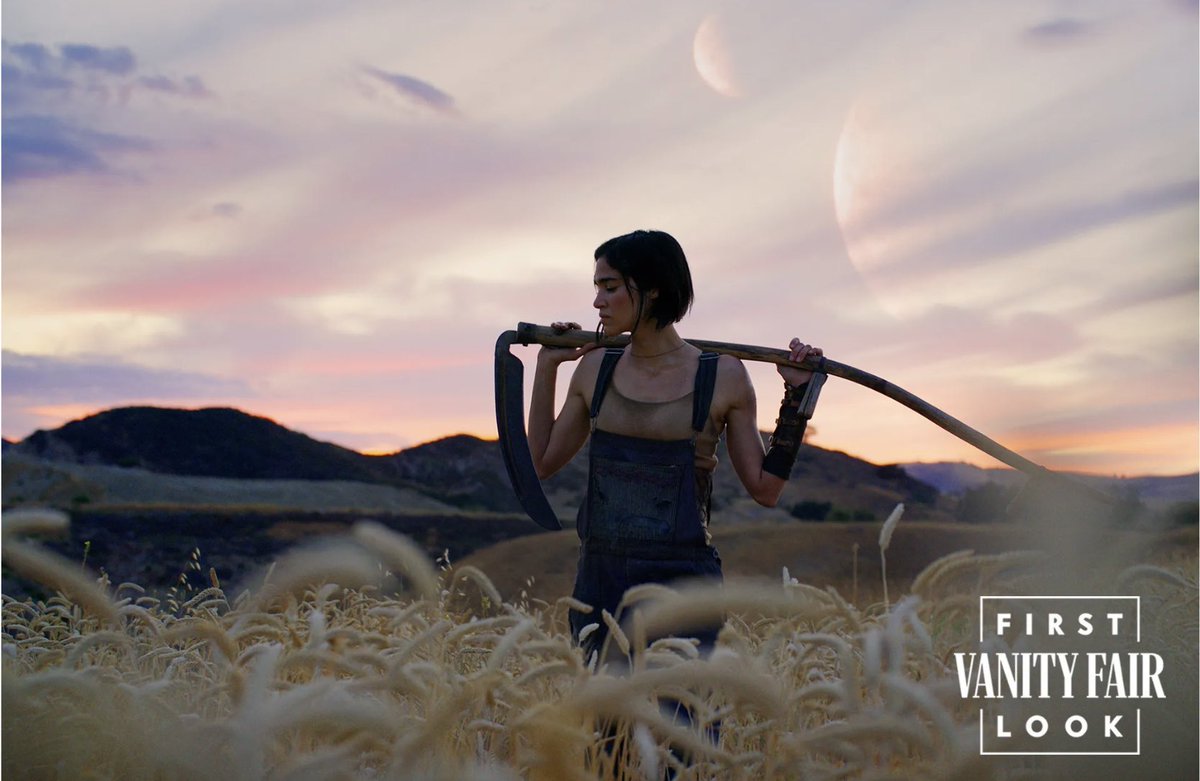 DiscussingFilm's tweet photo. Both ‘REBEL MOON’ films will receive 2 different cuts, one for families and one for adults.

(Source: @VanityFair / https://t.co/DmeE6N8cWF) https://t.co/WtKc5WwbYl