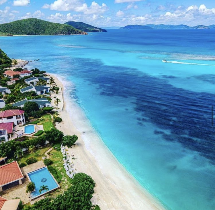 A bird’s eye view of our tropical paradise. We hope to welcome you soon ✨❤️🇻🇬 #BVI #Paradise #BritishVirginIslands #Travel
📷 Michael_lcY