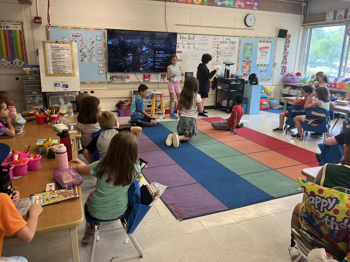 Shoutout to Ms. McDonald for having her awesome 5th graders perform “The Tortoise and the Hare” for us! They did a great job engaging our class😁🎭 <a href="/MsMcDonald0/">Mollie McDonald</a> #112leads #wt112