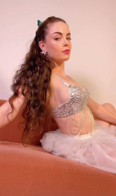 How deep are you going to go for the FinDom fairy? Send a tribute now and find out 🧚🏻&zwj;♀️💸 https://t.