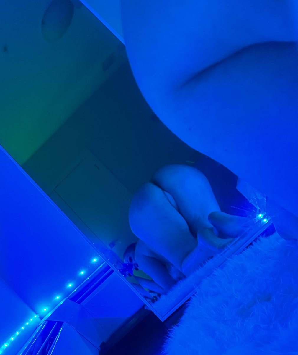 nataliajade21's tweet photo. What’s your favourite position? 👀💙 #onlyfans #doggystyle #onlyfansgirl https://t.co/1rBhSHGLLn
