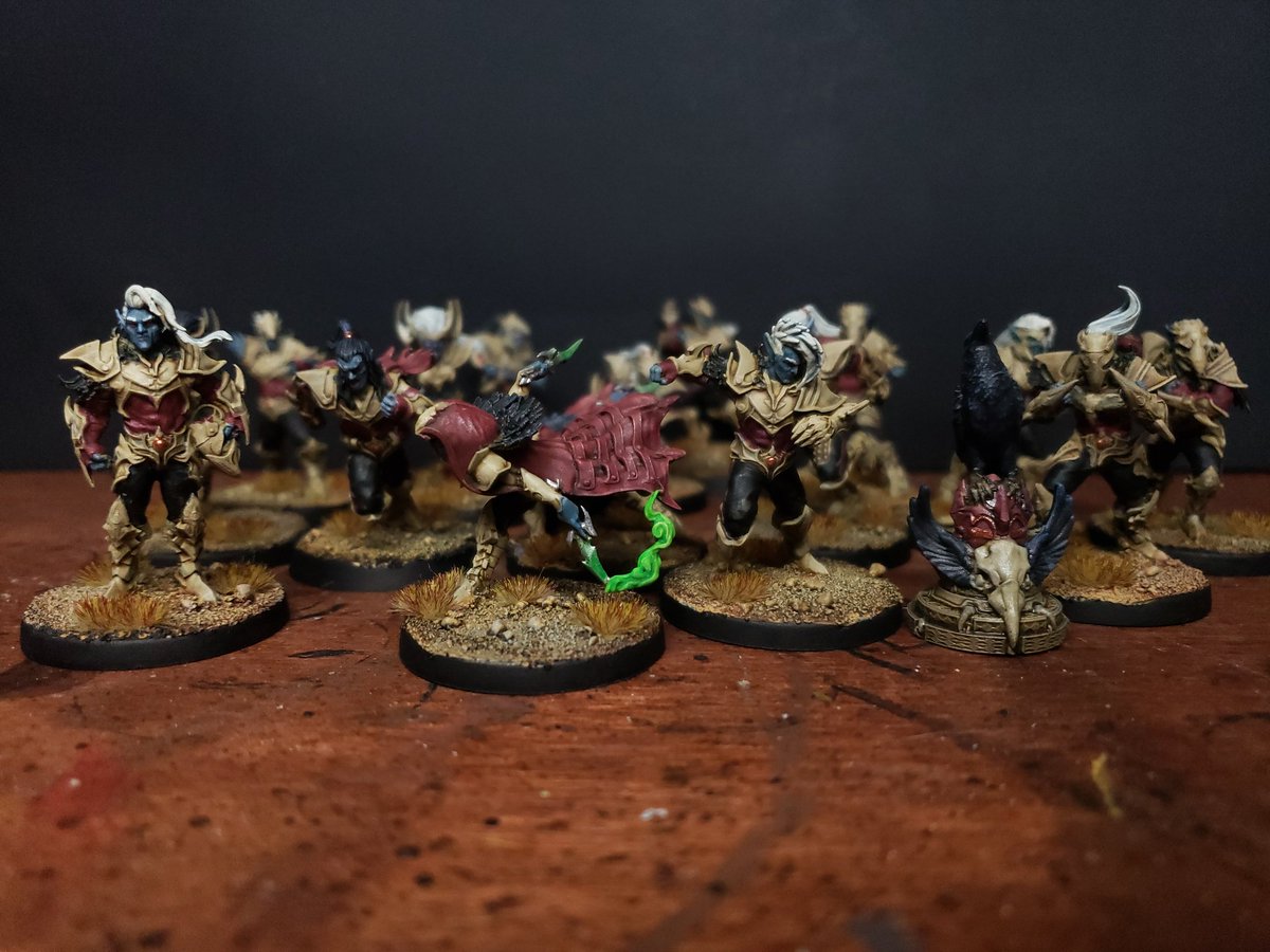 blamminator's tweet photo. Finished a Dark Elf BB team for a bud.
#miniatureart #tabletopfigures #ilovetopaint #fantasyminiatures #paintingminiatures #tabletopminiatures #miniaturewargaming #playitpainted #miniaturepainting #paintingminis #miniwargames #paintcultist #bloodbowl #darkelf https://t.co/JbKV4Ni3Go