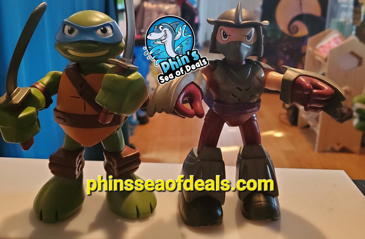 Teenage Mutant Ninja Turtles figures with Leonardo and Shredder

Phinsseaofdeals.com

#Phinsseaofdeals #tmnttoys #tmntleo #tmnt #tmntshredder #theshredder #teenagemutantninjaturtlestoys #teenagemutantninjaturtles #shredder #leotmnt #leonardo #thriftstore #washingtoncountypa