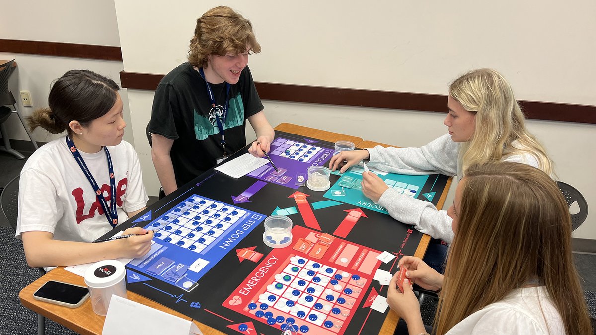 auhcop's tweet photo. Tuesday was another great day at Pharmacy Camp!

Campers opened by playing Friday Night at the ER before learning about the various pathways to entering the college of pharmacy. https://t.co/DTW9URqgNP