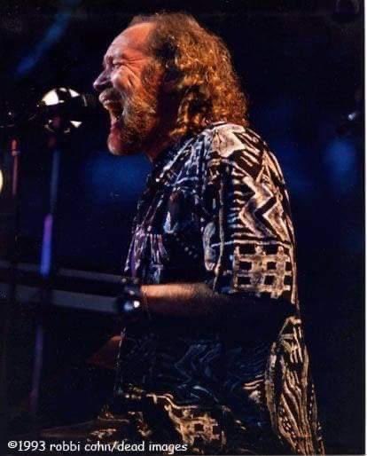 GratefulDeadHub's tweet photo. ~Photos of the day~ 
@GratefulDead @reddit #GratefulDeadSub #MemberSubmitted (photo pull #CopperdomeBhodi) (6/6/93) Giants Stadium, East Rutherford, NJ 📸Robbi Cohn https://t.co/hN38eKFwDq